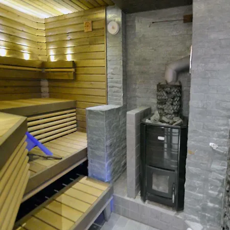 아파트 Kiiruna Kitkankieppi *